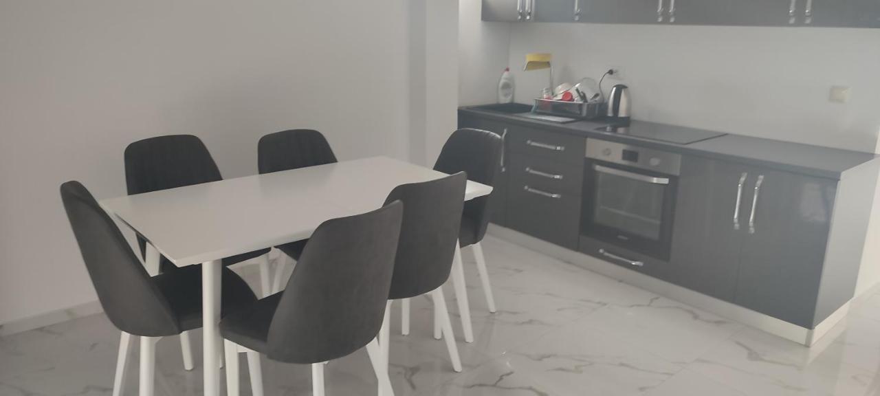 Golem Dhome Plazhi Apartament *