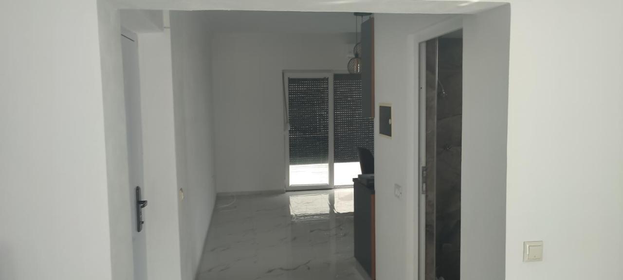 Appartamento Golem Dhome Plazhi